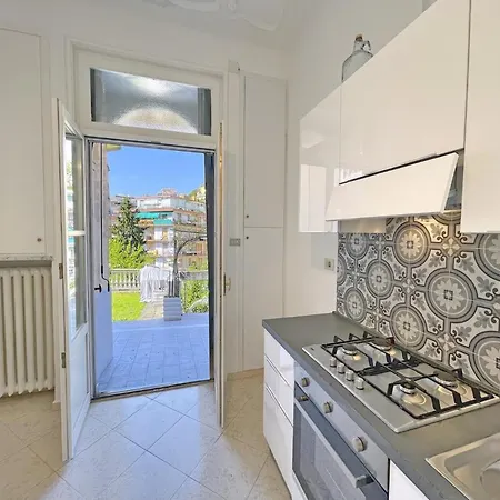 Apartment Casa Dei Fiordalisi 3 Bedroom Parking And Garden